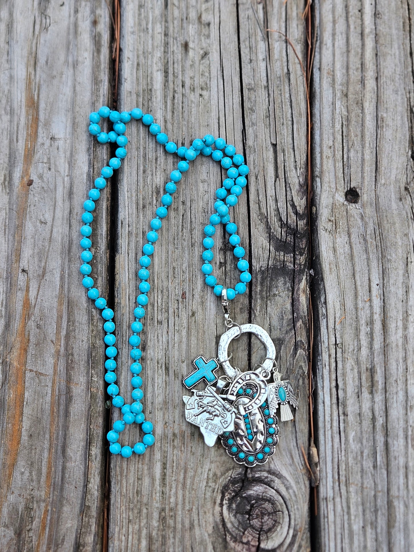 Cluster with Arrow of Turquoise Dots