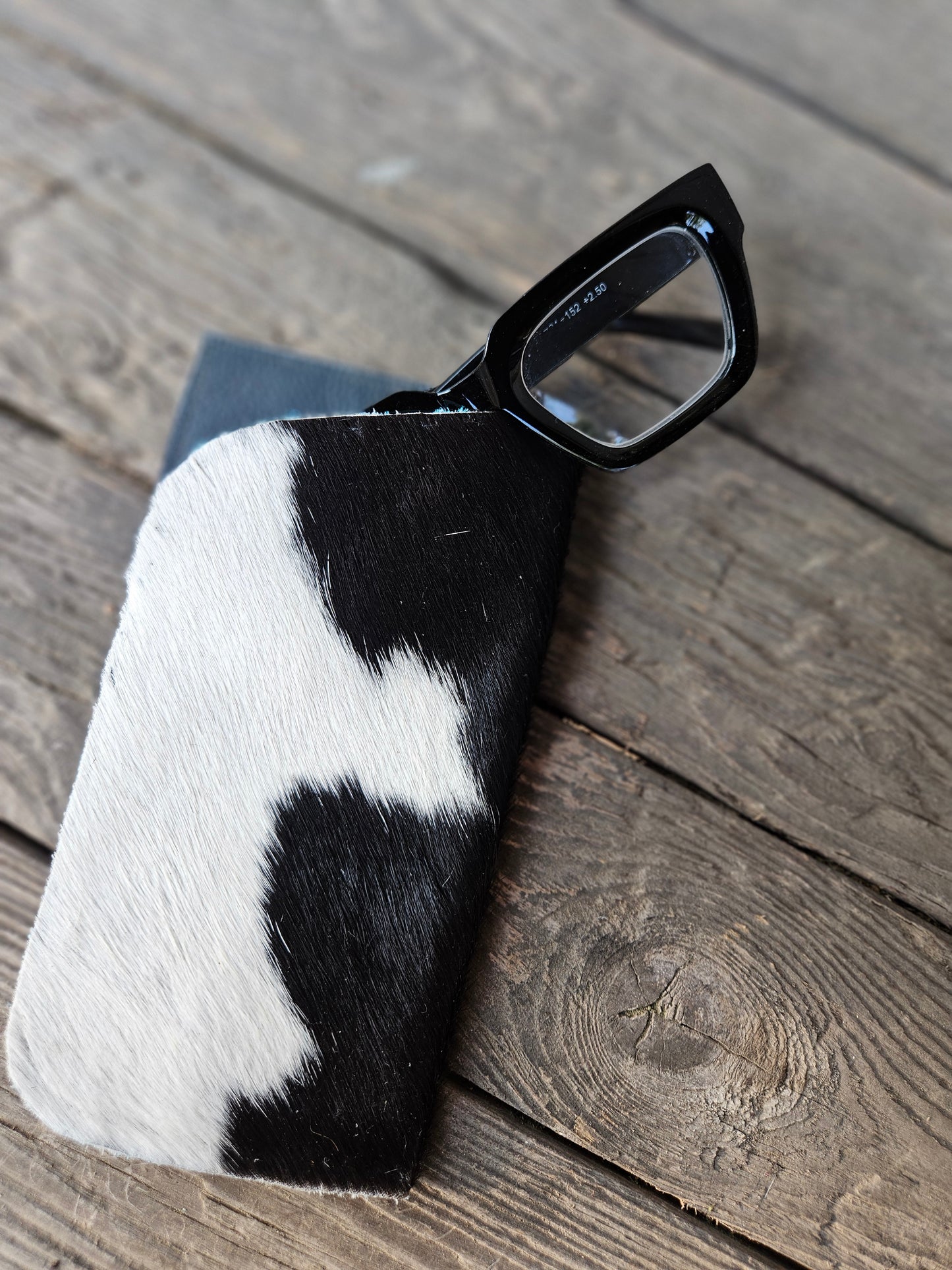 Black and White Cowhide Glasses Case