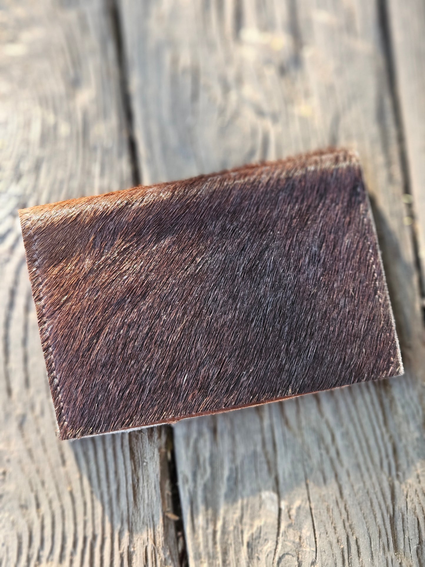 Brown Ombre Cowhide Card Holder with Natural Scar Lines