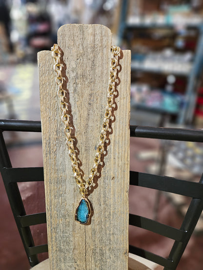 Gold Chain & Blue Agate Necklace