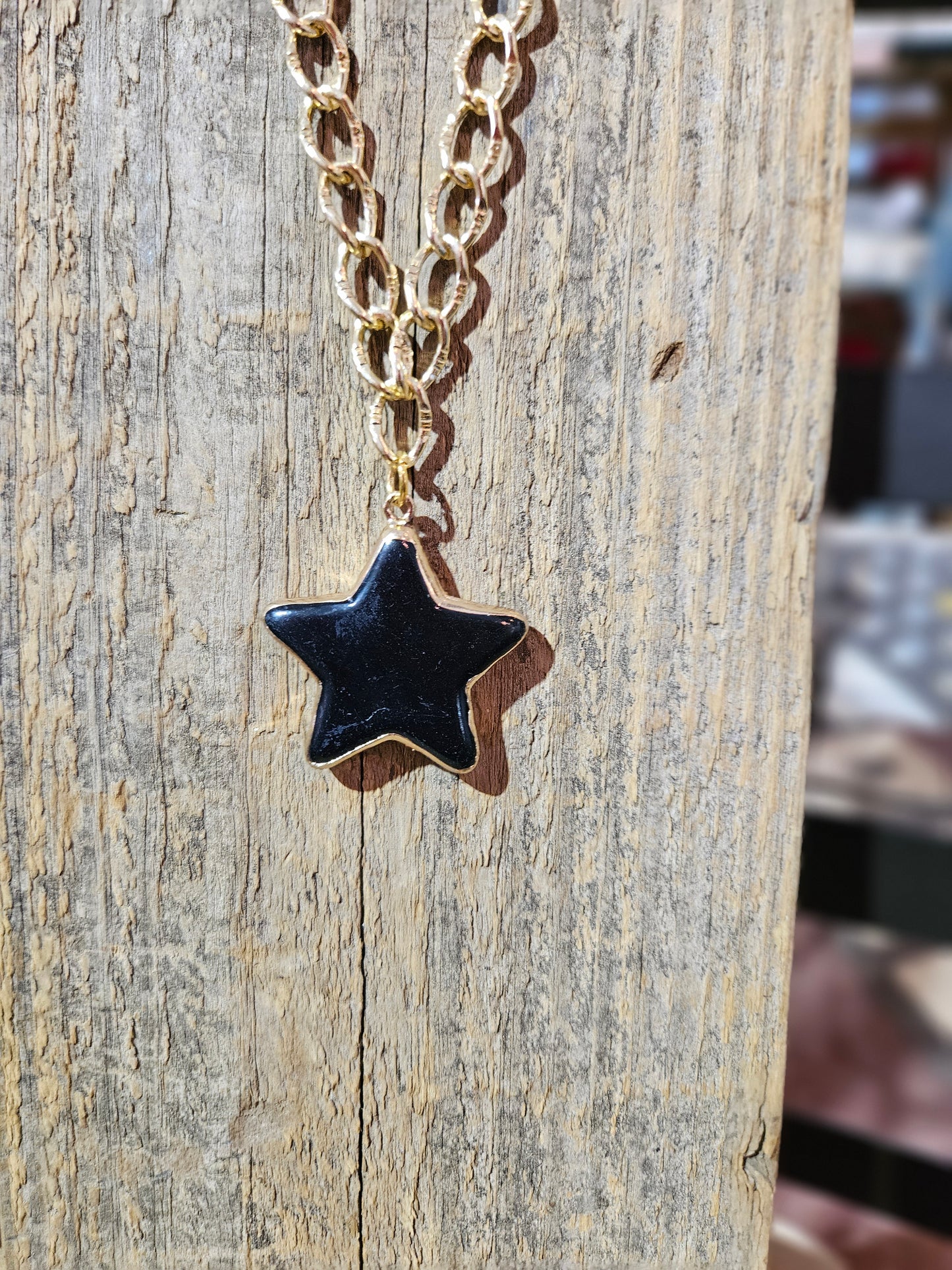 Gold Chunky Chain Necklace w/ Black Magnesite Star