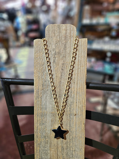 Gold Chunky Chain Necklace w/ Black Magnesite Star