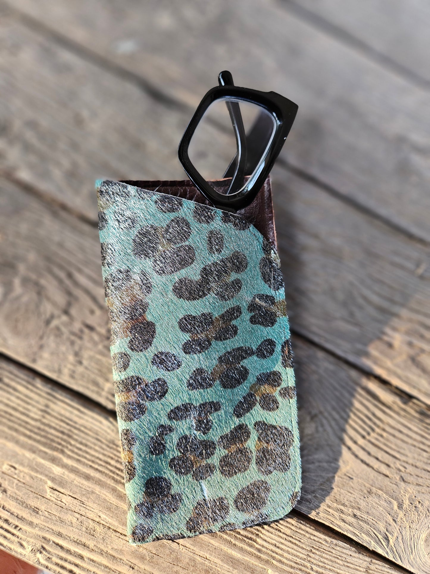 Turquoise Leopard Printed Cowhide Glasses Case