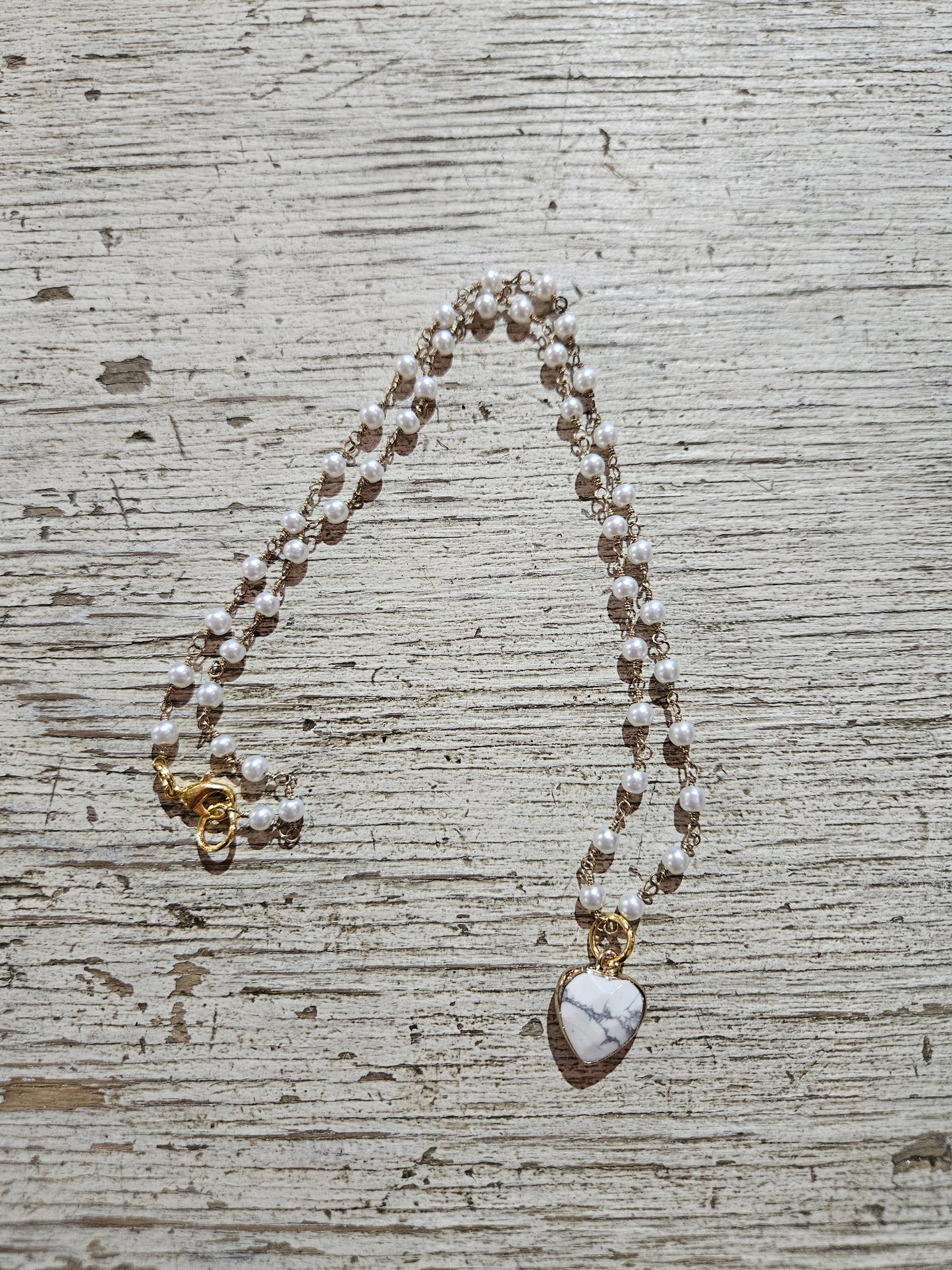 White Howlite Heart & Pearl Necklace